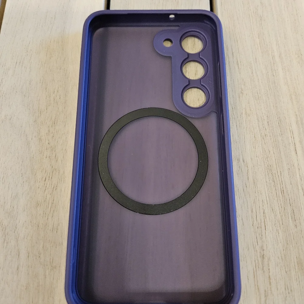 CANSHN magnetic case in Deep Purple for a Samsung S23. (NIB)